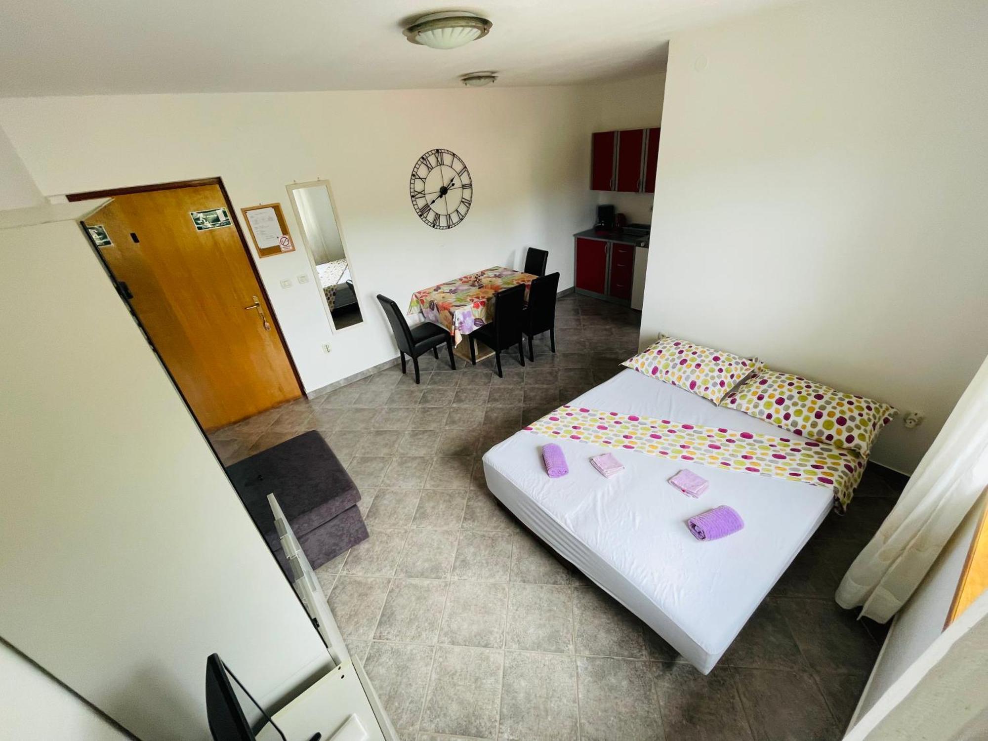 Apartments Kordic Vis Extérieur photo
